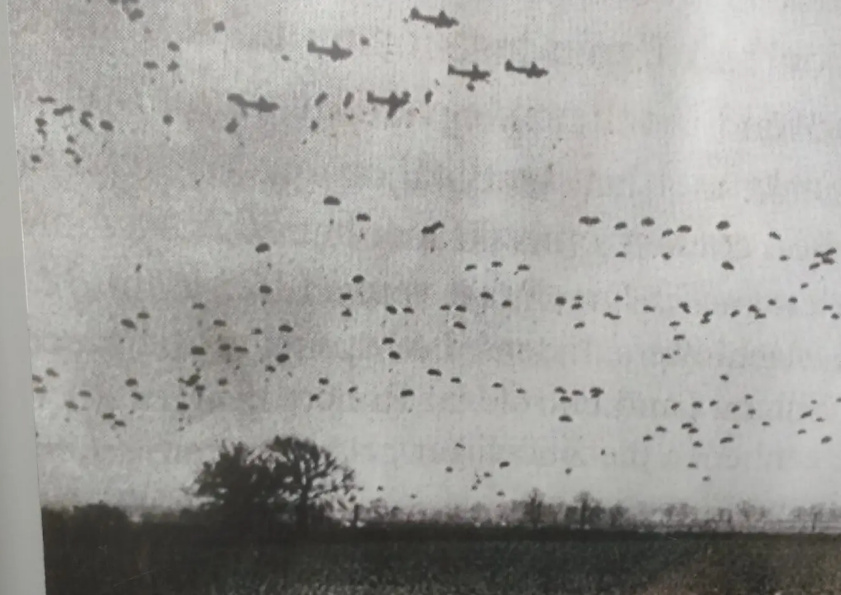 Duizenden parachutisten