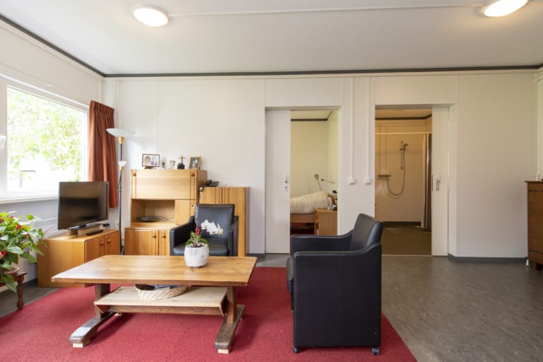Woonkamer van een tijdelijke mantelzorgwoning