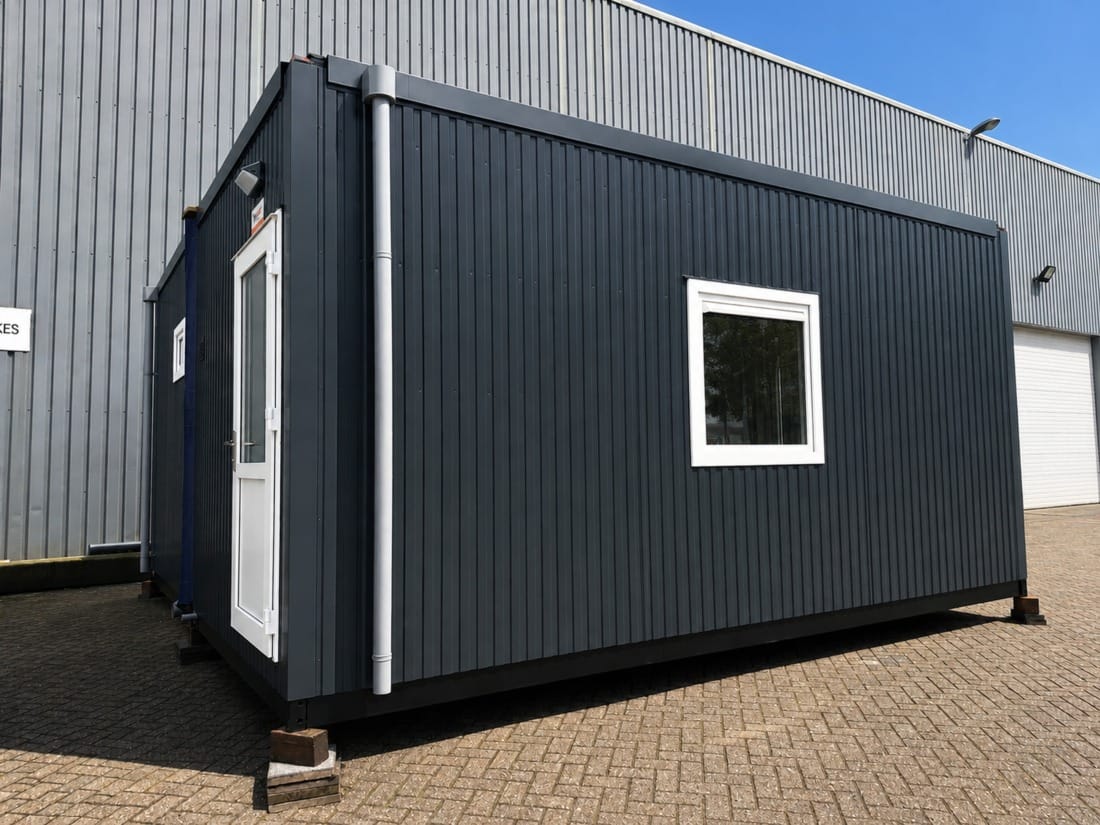 Zijkant van mantelzorgwoning MA2 van Boxtom.