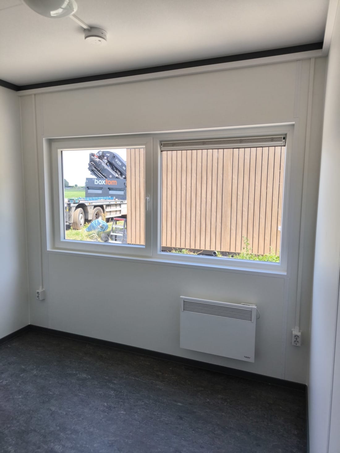 Binnenkant van een skaeve huse woning