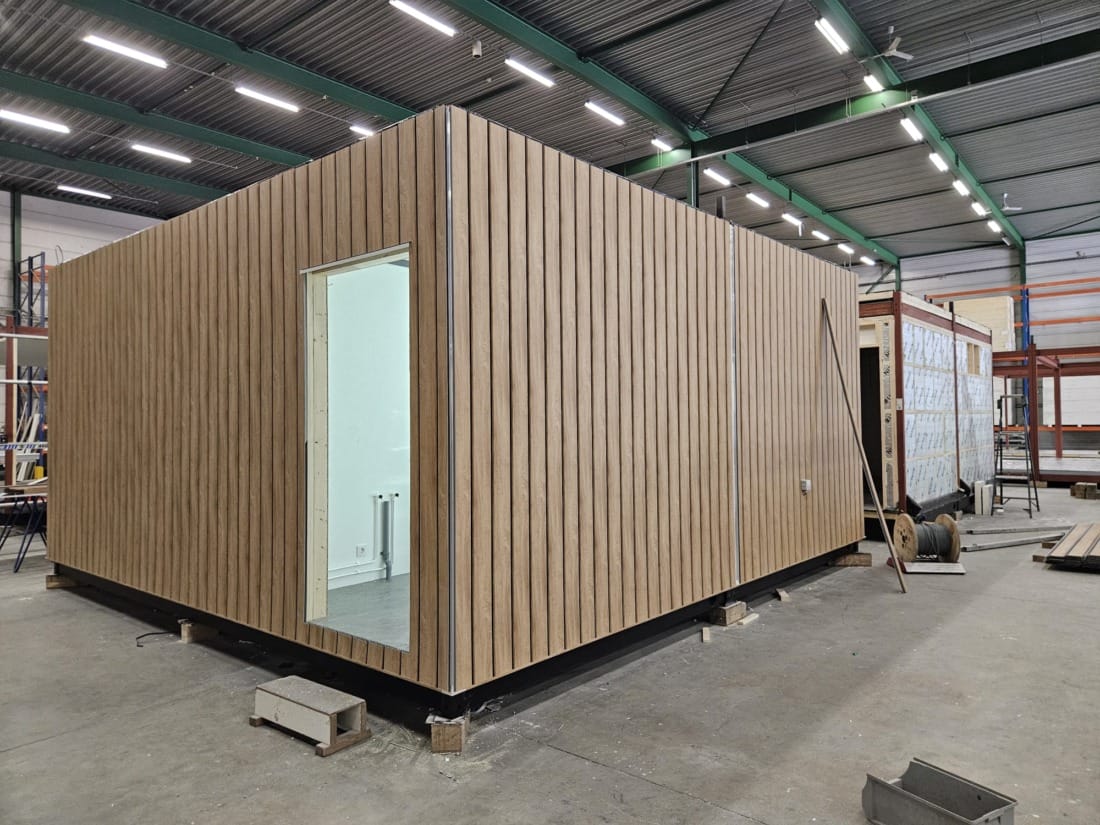 Skaeve Huse woning in werkplaats