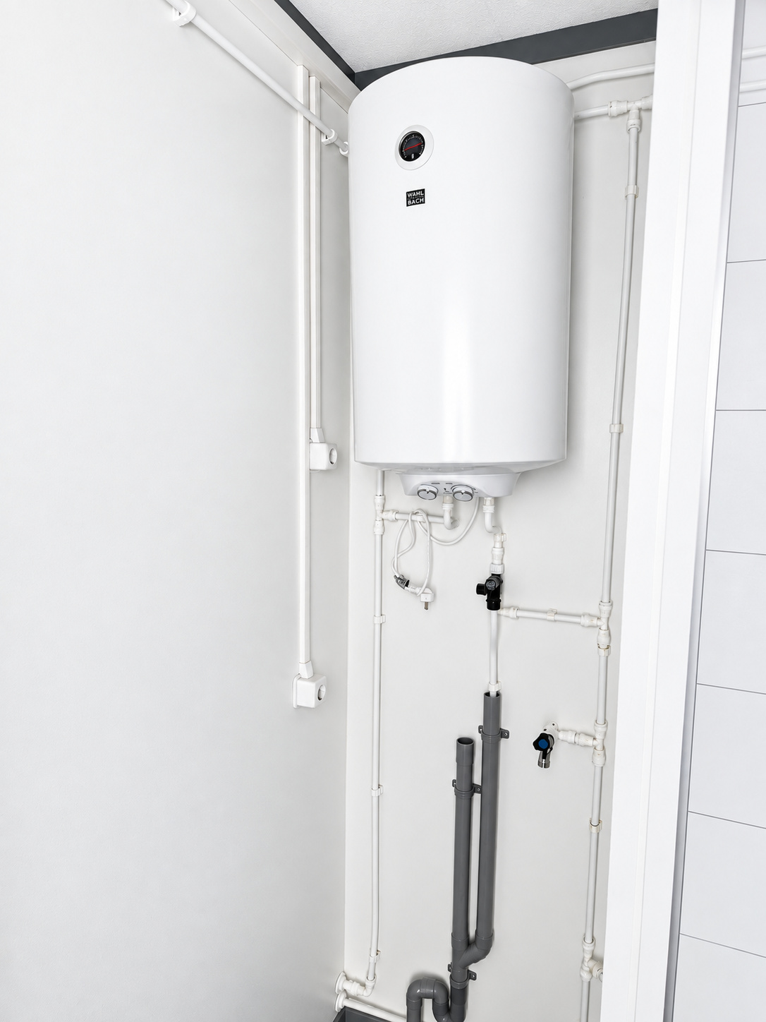 Boiler in badkamer van woningtype A1, A2, A3 en B1.